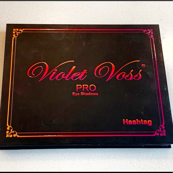 Violet Voss Hashtag PRO Palette - Picture 3 of 4